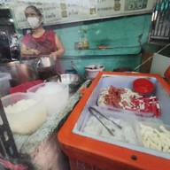 น้อยน้ำตกเนื้อ