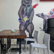 Atmosphere of Tg Music Cafe