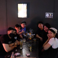 ร้านอาหารBeer Lab ตลาดพาเจริญคลองสาม รังสิต