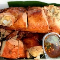 ไก่อบโอ่ง  ไก่ย่างเตาถ่านในโอ่ง ส้มตำ บ้านสวน