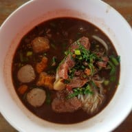 ก๋วยเตี๋ยวเรือรังสิต นาย ก. สาขา 1 ไชยสถาน ถนนสันกำแพงสายใหม่