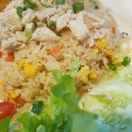 แม่เพ็ญซีฟู๊ด ริมน้ำปิง