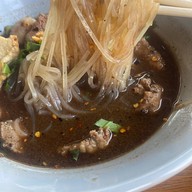 ก๋วยเตี๋ยวเรือบ้านกลางกรุง