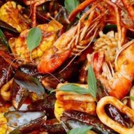 กุ้งถังซีฟู้ด by สถานีเด็กเส้น แยกที่ดิน