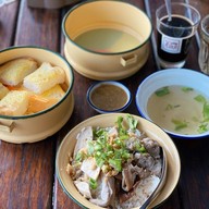 เมนูของร้าน โกปี๊ 咖啡 อาหารเช้านิมมาน