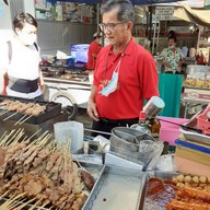 บรรยากาศ หมูปิ้งลุงแต