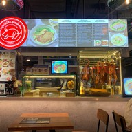 บะหมี่เกี๊ยวกุ้งฮ่องกง by chef AJ Food World Fortune Town