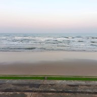 บรรยากาศ ถนนเลียบชายหาดนเรศวร