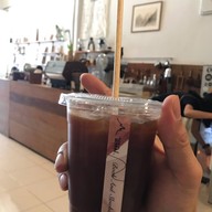 พนม