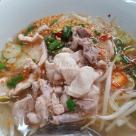 ก๋วยเตี๋ยวไก่ไทยนายโต้งเจ้าเก่า ซอย 2