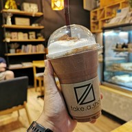 Take A Shot Coffee Bar บีทีเอส กรุงธนบุรี