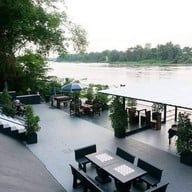 ริมน้ำโพธารามรีสอร์ท