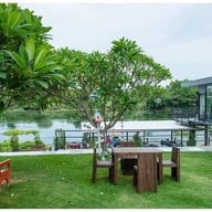 ริมน้ำโพธารามรีสอร์ท