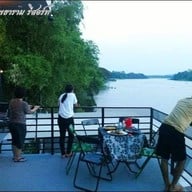 ริมน้ำโพธารามรีสอร์ท