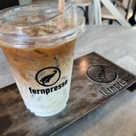 เมนูของร้าน Fernpresso Cafe ใกล้สนามบินเชียงใหม่