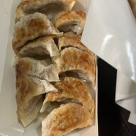 RACHA GYOZA - ราชาเกี๊ยวซ่า