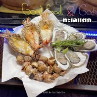 Oyster bar by Sea Bah Bar Yaowarat