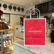 DEAN & DELUCA ตึกปาร์คเวนเชอร์