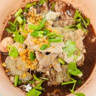 กล้วย..ก๋วยเตี๋ยวหมูประตูน้ำ