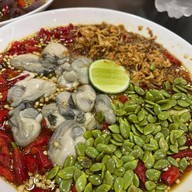 ดูปองดองยำ ร้อยเอ็ด