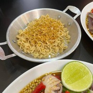 ดูปองดองยำ ร้อยเอ็ด