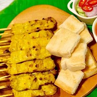 24หมูสะเต๊ะ หมู่บ้านเมืองทรัพย์ธานี