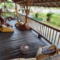 บรรยากาศ กาแฟสดไร่คุณหญิง สาขาสำนักงานใหญ่่