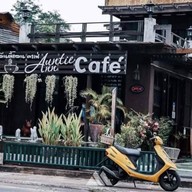 Auntie Ann Cafe' coffee