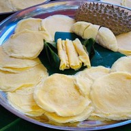 เดอะ บาร์บีคิว & สปาเก็ตตี้ แยกไตรศาสตร์