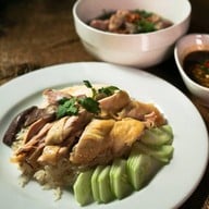 ป.โภชนา (ร้านปอข้าวมันไก่)