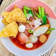 ต้มเส้นตีนไก่ โจ๊กหมูรวนซีอิ๋ว เกี๊ยวน้ำ  อร่อยเด็ด ต้องลอง ต้มเส้นตีนไก่ โจ๊กหมูรวนซีอิ๋ว เกี๊ยวน้ำ  อร่อยเด็ด