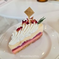 Mika Pâtisserie Emquartier ชั้น 4 ข้างโรงหนัง