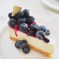 Mika Pâtisserie Emquartier ชั้น 4 ข้างโรงหนัง