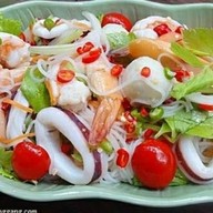 ูลูกชิ้นปิ้งย่าง เตาถ่าน พิกัดเยื้องร้านส้มตำแซ่บ แซ่บ(20.00-23.00น. อยุ่หน้าเซเว่น นานาชาติ) สาขา8