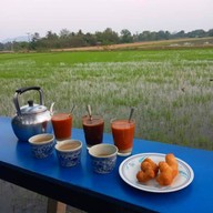 กาแฟกลางทุ่ง, นางแก้ว