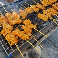 เมนูของร้าน ไก่บินลุงชาย