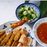 เมนูของร้าน เจ๊พัน หมูสะเต๊ะ ตลาดสดนนทบุรี