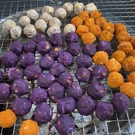 ลูกชิ้นหม้อไฟ บ้านน้อยใต้