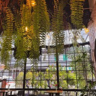 FIVE Loaves Burgers: Phuket Town