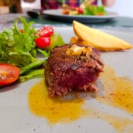 เมนูของร้าน PT steakhouse x The Metz