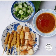 เมนูของร้าน เจ๊พัน หมูสะเต๊ะ ตลาดสดนนทบุรี