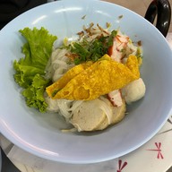 เมนูของร้าน ข้าวหมูแดงคุณอี๊ด