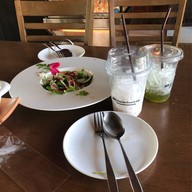 เมนูของร้าน Chapulin Food & Cafe'