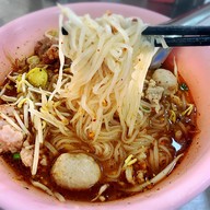 ก๋วยเตี๋ยวเจ้เฮียงเจ้าเก่า
