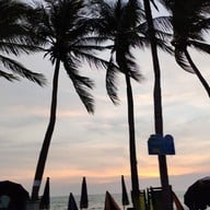 บรรยากาศ Lucy Street Coffee หาดวอนบางแสน