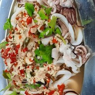 โหน่ง ข้าวต้มและอาหารตามสั่ง
