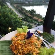 Sunshine Hotel & Cafe