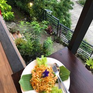 Sunshine Hotel & Cafe