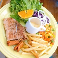 Little Home Cafe' @Photharam