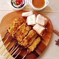 24หมูสะเต๊ะ หมู่บ้านเมืองทรัพย์ธานี